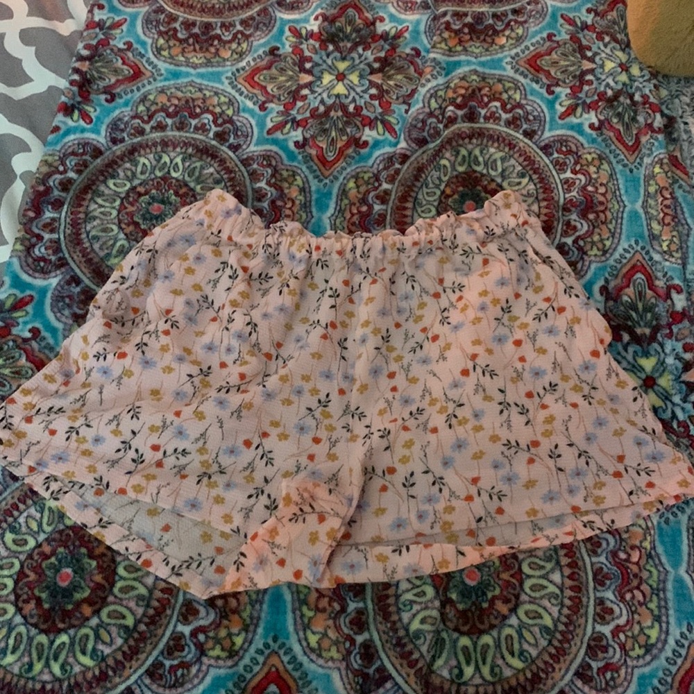 H&M Floral Lightweight Shorts
